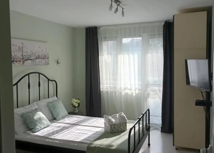 Apartamento Maria Luisa *