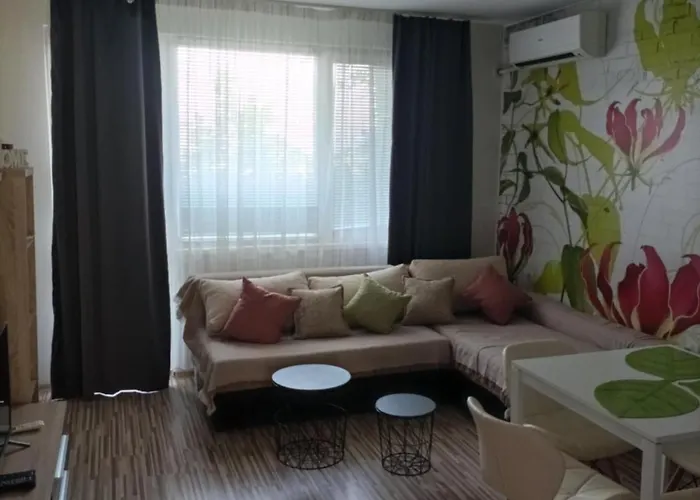 Maria Luisa * Burgaz